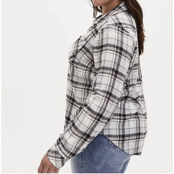 Torrid Relaxed Fit Brushed Rayon Button-Up Plaid Striped Long Sleeve Shirt Sz 00 - Picture 3 of 15